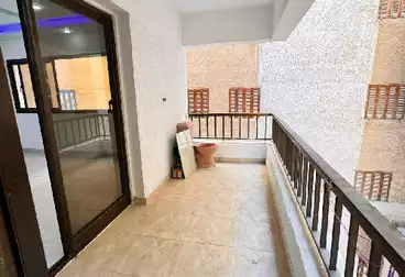 Apartments For sale - 2 rooms - floor 1