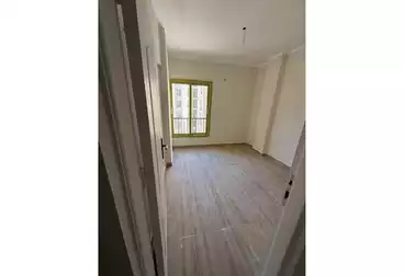 Apartments For sale - 3 rooms - floor 8