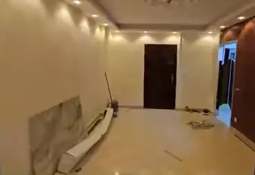 Apartments For sale - 2 rooms - floor 4