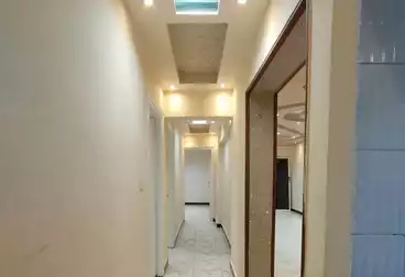Apartments For sale - 3 rooms - floor 1