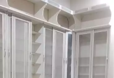 صيدليات للإيجار