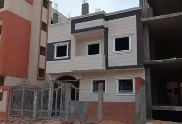 House / Home For sale - 7 rooms
