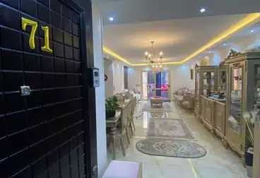 شقق للبيع - 3 غرف - بالدور 7