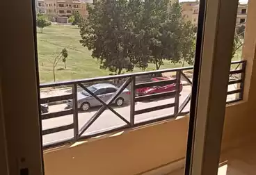 Apartments For sale - 4 rooms - floor 1
