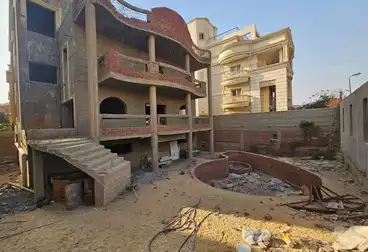 فلل للبيع - 7 غرف