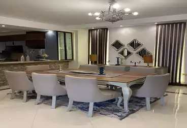 Penthouse For sale - 4 rooms - floor 3