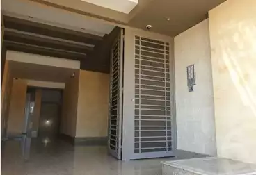 Apartment with Garden For sale - 3 rooms - floor 0