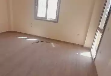 Apartments For rent - 3 rooms - floor 4