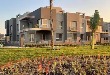 Apartments For sale - 3 rooms - floor 1