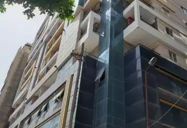 Commercial For sale - floor 0