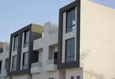 تاون هاوس للبيع - 4 غرف