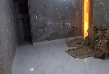 Apartments For sale - 3 rooms - floor 1