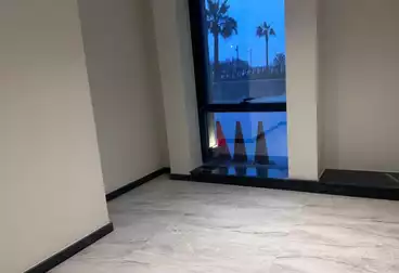 Administrative For rent - 12 rooms - floor 4