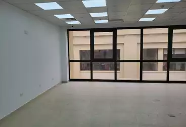 Administrative For rent - 3 rooms - floor 3