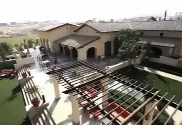 فيلا منفصلة للبيع - 5 غرف