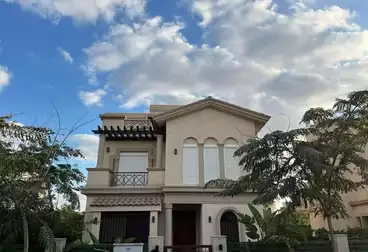 فلل للبيع - 6 غرف