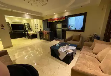 دوبلكس بحديقة للبيع - 3 غرف - بالدور 0