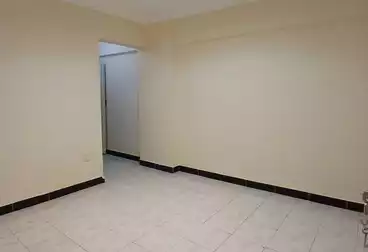 Apartments For sale - 3 rooms - floor 1