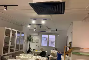 Administrative For rent - 15 rooms - floor 4