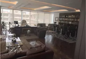 إداري للبيع - 5 غرف - بالدور 2