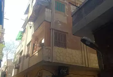 House / Home For sale - 4 rooms
