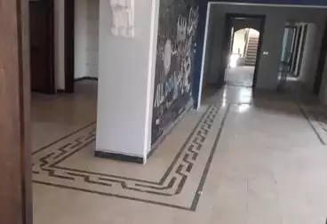 Administrative For rent - 7 rooms - floor 4