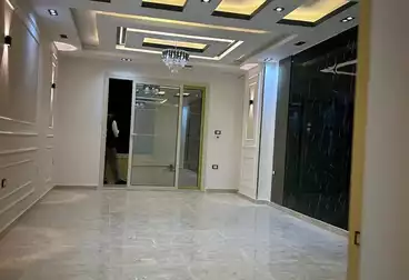 شقق للإيجار - 3 غرف - بالدور 5