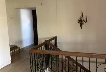 Apartments For sale - 3 rooms - floor 4
