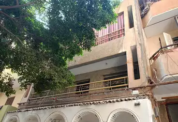 House / Home For sale - 4 rooms