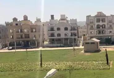 Apartment with Garden For sale - 3 rooms - floor 0