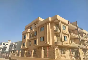 Apartments For sale - 3 rooms - floor 2