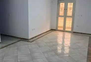 Apartments For sale - 3 rooms - floor 1