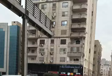Apartments For sale - 2 rooms - floor 1