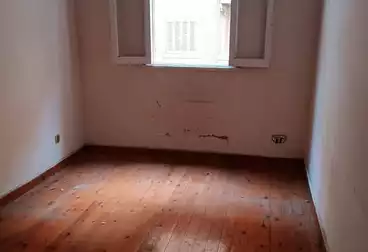 Apartments For sale - 3 rooms - floor 1