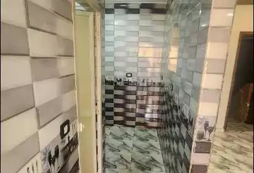 Apartments For sale - 2 rooms - floor 8