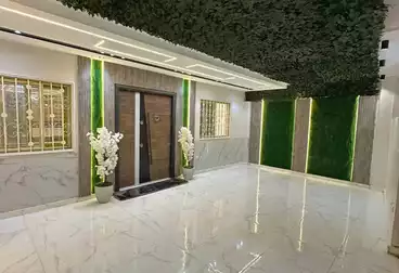Apartment with Garden For sale - 3 rooms - floor 0