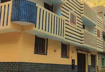 House / Home For sale - 3 rooms