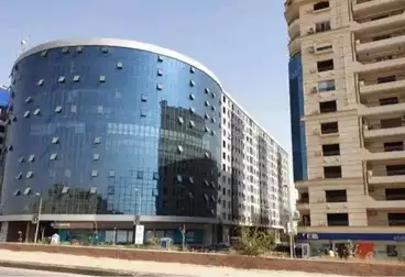 مقر إداري للإيجار - 3 غرف - بالدور 4