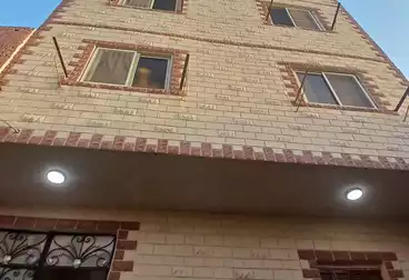 House / Home For sale - 8 rooms
