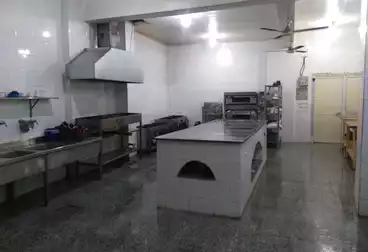 تجاري للبيع