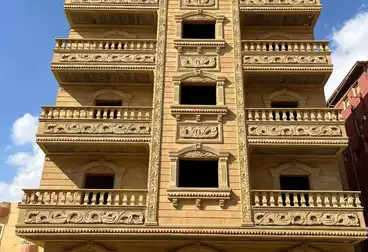 منزل / بيت للبيع - 12 غرف