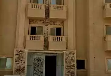 شقق للبيع - 3 غرف - بالدور 0