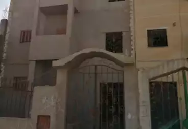 منزل / بيت للبيع - 6 غرف