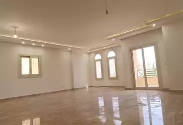 Apartments For sale - 4 rooms - floor 1