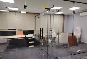 Administrative For rent - 5 rooms - floor 4