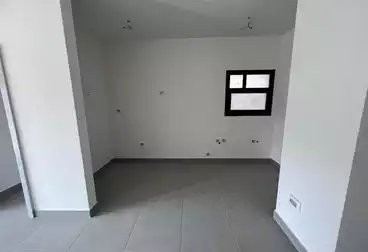 Apartments For sale - 2 rooms - floor 4