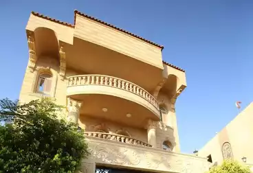 Villas For sale - 6 rooms