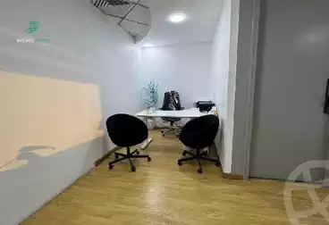 Administrative For rent - 4 rooms - floor 7