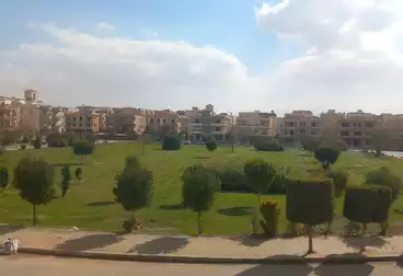 Apartments For sale - 4 rooms - floor 3