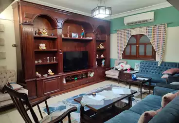 شقق للبيع - 3 غرف - بالدور 8